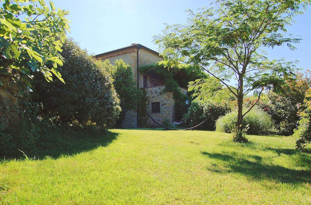 Le Valli Aparthotel Pomarance Exterior photo